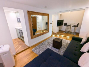 Modern 1 Bedroom Apartment in Kensington